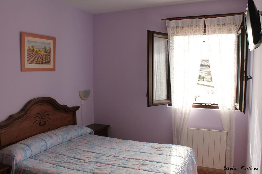 Pension Vega De Pas Comillas Exterior foto