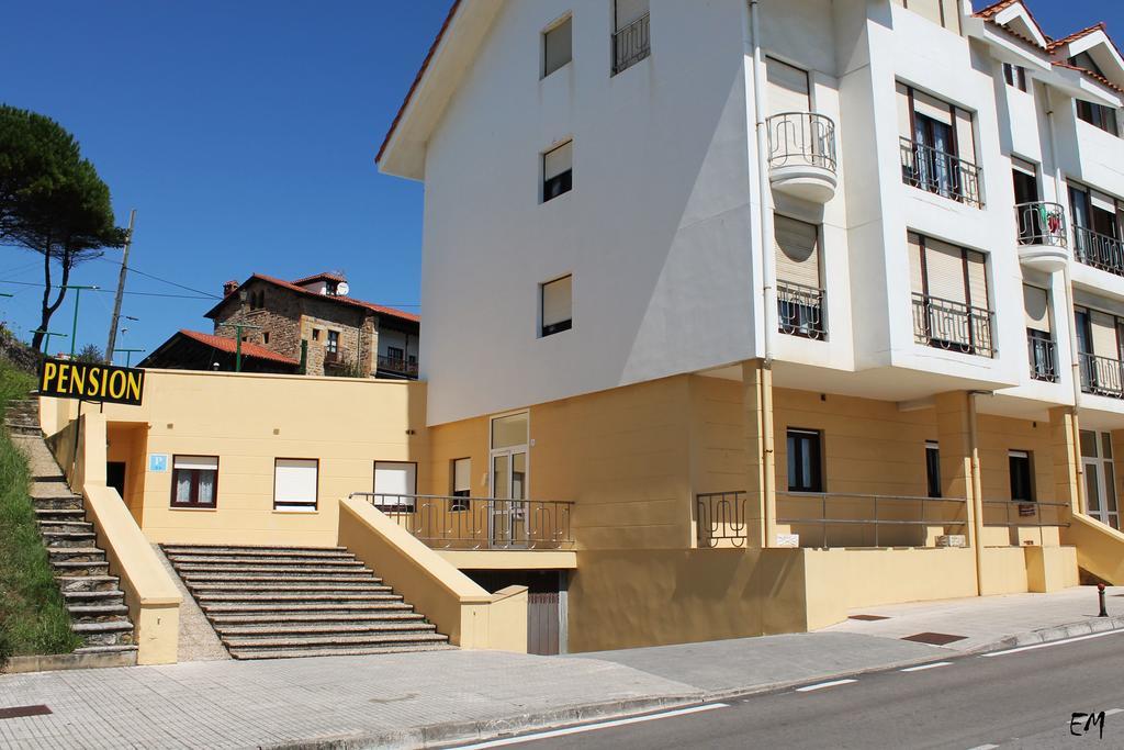 Pension Vega De Pas Comillas Exterior foto