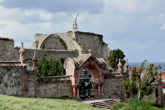 Pension Vega De Pas Comillas Exterior foto